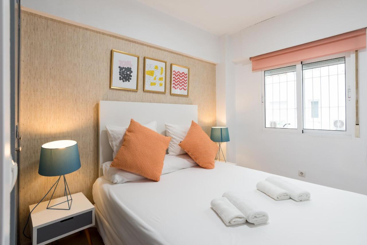 Apartamento Mp6-Cathedral Views Apt Right On The Beach Málaga Exterior foto